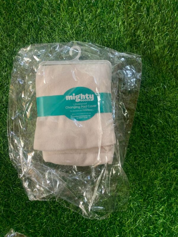 Mighty waterproof changing pad cover