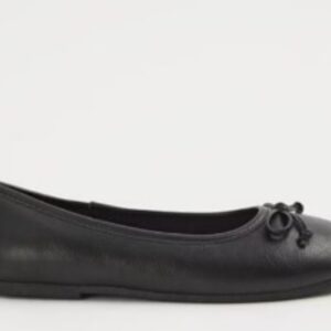 Black school shoe